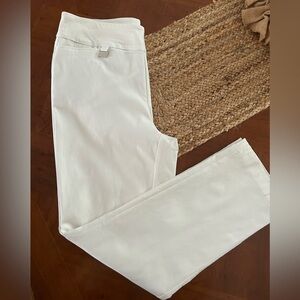 Classic Lulu B White Straight-Leg Pants